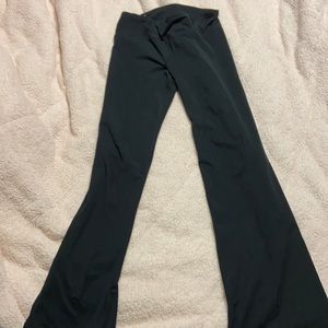 UA black yoga pants